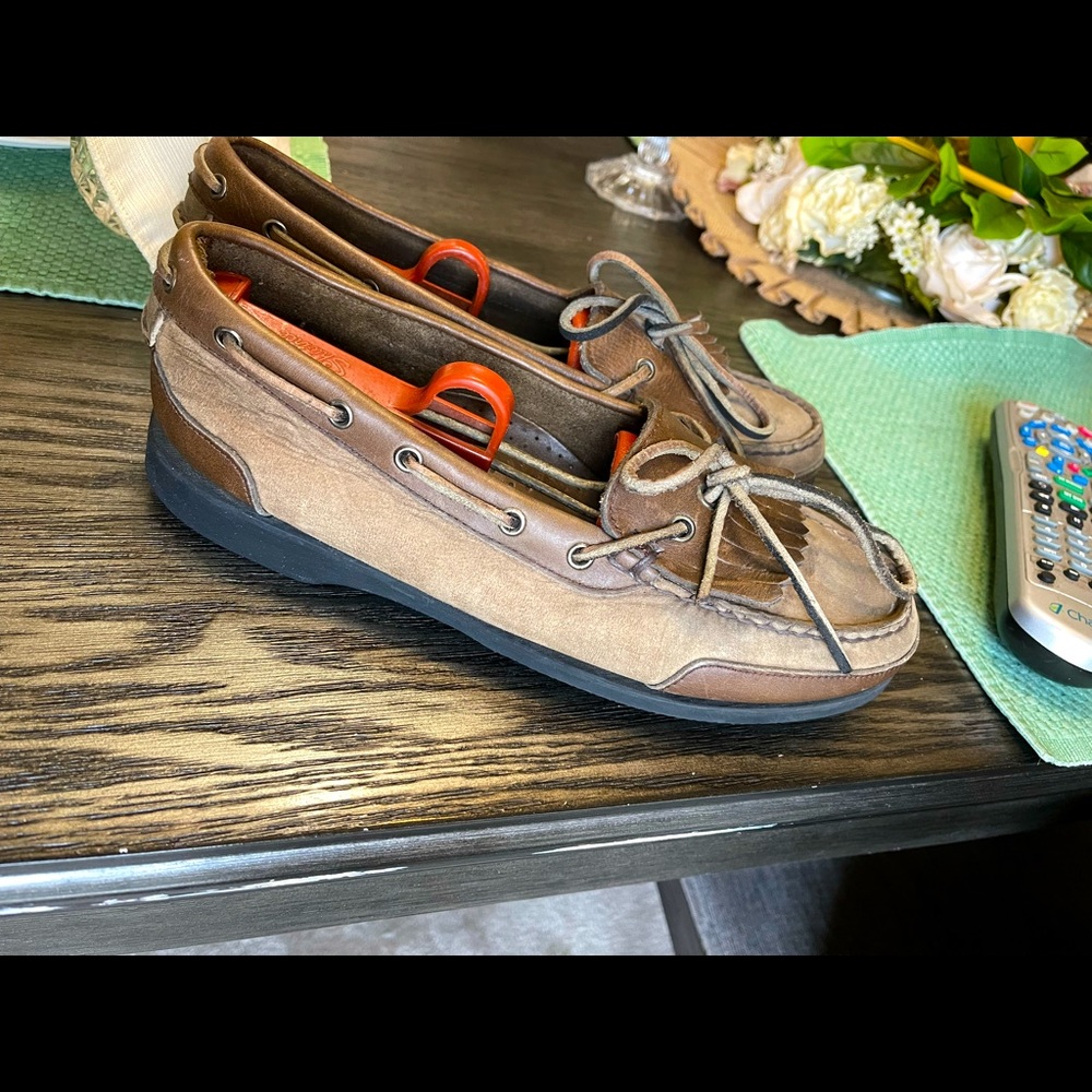 Roger Staubach Moccasins loafers Sz 9 Like New Condition Casual